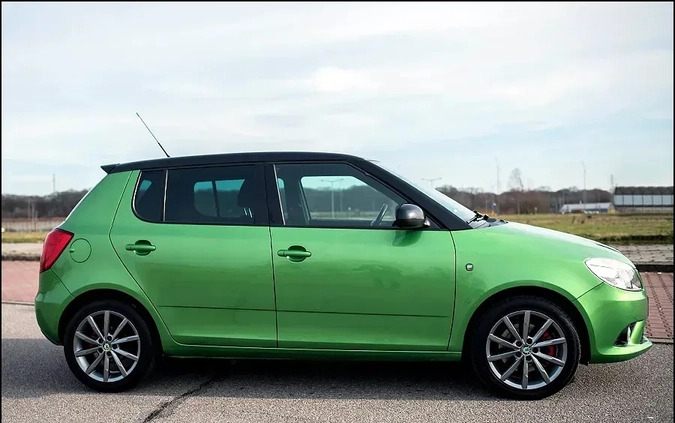 Skoda Fabia cena 29999 przebieg: 153300, rok produkcji 2011 z Ustrzyki Dolne małe 781